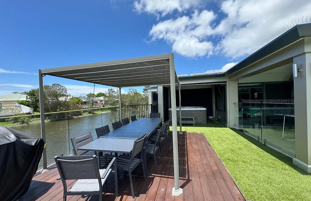 Lakeside Retreat-1